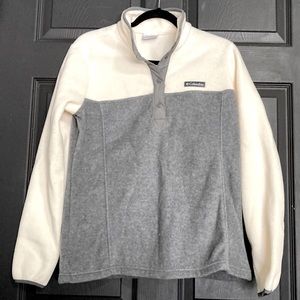 Columbia women’s sweater.
